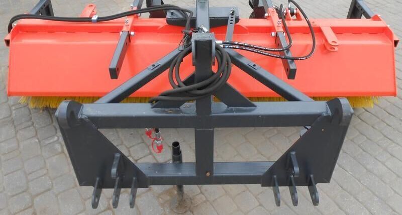 METAL-TECHNIK Zamiatarka 1,6/Sweeper - مكنسة - سياره كنس شوارع: صور 2 METAL-TECHNIK Zamiatarka 1,6/Sweeper - مكنسة - سياره كنس شوارع: صور 2