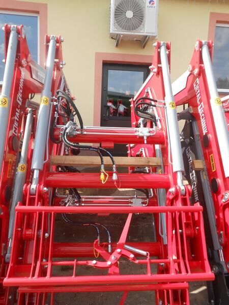 Metal-Technik Frontlader für Case/ Front loader/ Ładowacz TUR - جرار: صور 5 Metal-Technik Frontlader für Case/ Front loader/ Ładowacz TUR - جرار: صور 5