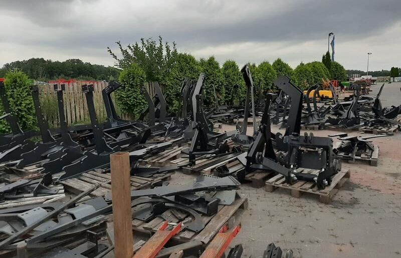 Metal-Technik für RENAULT CERES 320 / Ładowacz do RENAULT CERES 320 - لوادر وحفارات أمامية: صور 2 Metal-Technik für RENAULT CERES 320 / Ładowacz do RENAULT CERES 320 - لوادر وحفارات أمامية: صور 2