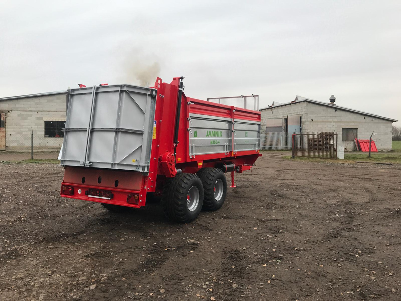 ROLTRANS N 250/4 Jamnik 8t - نثر السماد: صور 1 ROLTRANS N 250/4 Jamnik 8t - نثر السماد: صور 1