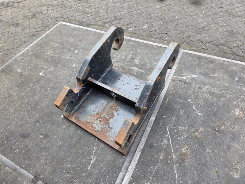 Adaptor plate cw55s verachtert kopplaat cw55s verachtert eurosteel - وصلة الربط للمعدات المعلقة - آلات البناء: صور 3 Adaptor plate cw55s verachtert kopplaat cw55s verachtert eurosteel - وصلة الربط للمعدات المعلقة - آلات البناء: صور 3