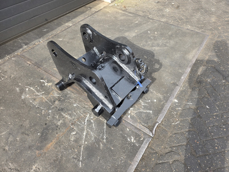 Hydr. snelwissel cw45s verachtert coupler verachtert cw45 - وصلة الربط للمعدات المعلقة - آلات البناء: صور 2 Hydr. snelwissel cw45s verachtert coupler verachtert cw45 - وصلة الربط للمعدات المعلقة - آلات البناء: صور 2
