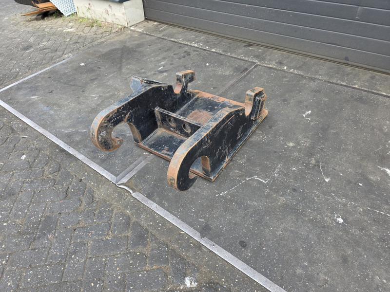 Kopplaat cw55s head plate kopplaat cw55s verachtert eurosteel - وصلة الربط للمعدات المعلقة - آلات البناء: صور 1 Kopplaat cw55s head plate kopplaat cw55s verachtert eurosteel - وصلة الربط للمعدات المعلقة - آلات البناء: صور 1