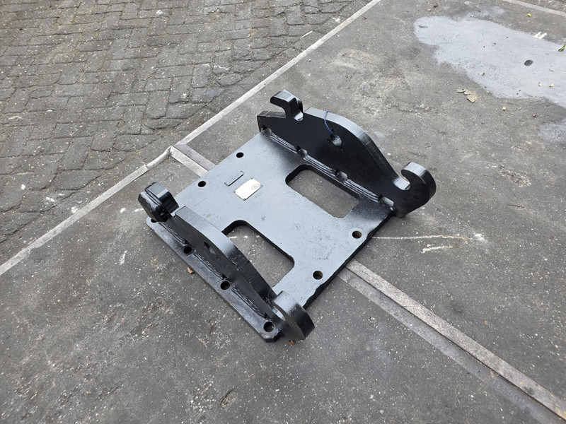 Kopplaat npk cw40 cw30 adapter plate verachtert cw40 - وصلة الربط للمعدات المعلقة - آلات البناء: صور 4 Kopplaat npk cw40 cw30 adapter plate verachtert cw40 - وصلة الربط للمعدات المعلقة - آلات البناء: صور 4