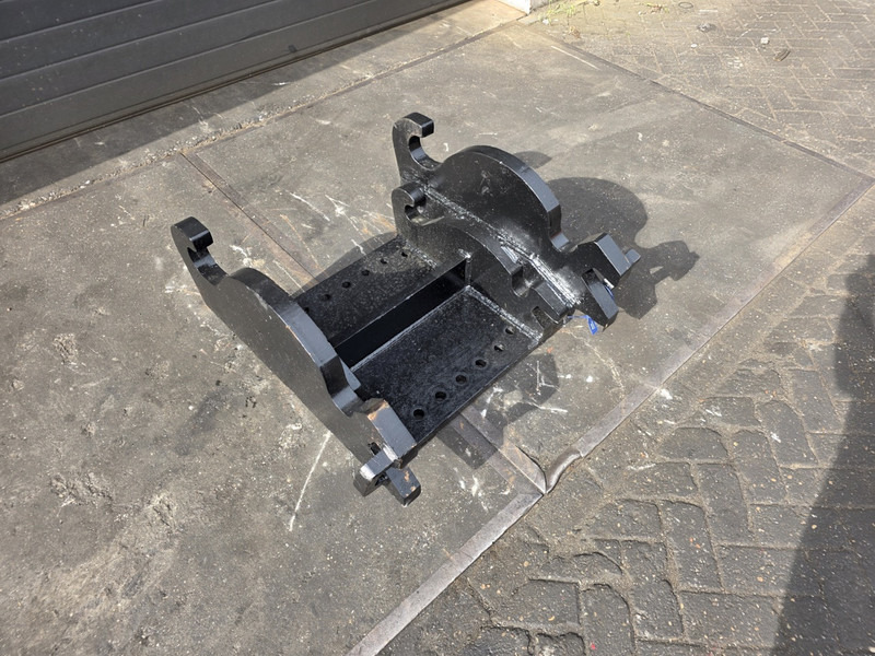 Kopplaat verachtert cat cw45 cw 40 verachtert caterpillar patern - وصلة الربط للمعدات المعلقة - آلات البناء: صور 2 Kopplaat verachtert cat cw45 cw 40 verachtert caterpillar patern - وصلة الربط للمعدات المعلقة - آلات البناء: صور 2