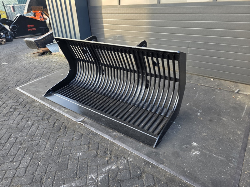 Puinbak volvo l40 shovelbak puinbak mat nielen puinbak riekbak volvo l40 - بكت - الآلات والماكينات الزراعية: صور 2 Puinbak volvo l40 shovelbak puinbak mat nielen puinbak riekbak volvo l40 - بكت - الآلات والماكينات الزراعية: صور 2