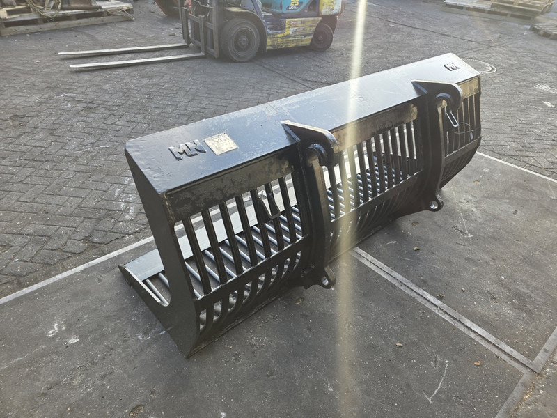 Puinbak volvo l40 shovelbak puinbak mat nielen puinbak riekbak volvo l40 - بكت - الآلات والماكينات الزراعية: صور 5 Puinbak volvo l40 shovelbak puinbak mat nielen puinbak riekbak volvo l40 - بكت - الآلات والماكينات الزراعية: صور 5