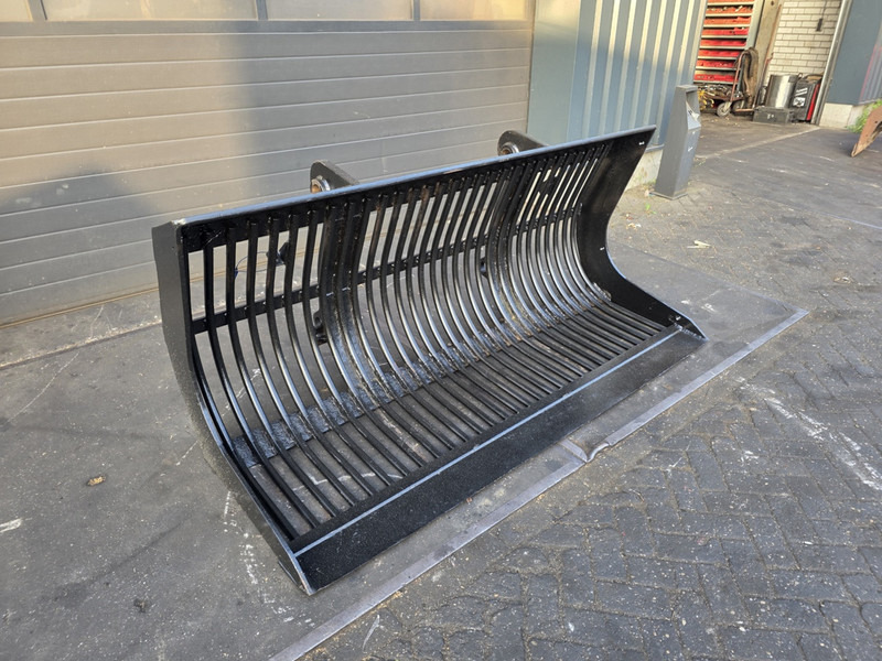 Puinbak volvo l40 shovelbak puinbak mat nielen puinbak riekbak volvo l40 - بكت - الآلات والماكينات الزراعية: صور 3 Puinbak volvo l40 shovelbak puinbak mat nielen puinbak riekbak volvo l40 - بكت - الآلات والماكينات الزراعية: صور 3