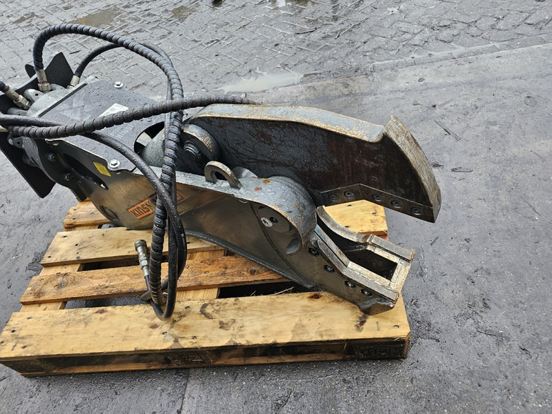Schrootschaar kinshofer cw10 scrap shear genesis fortress labounty - ماكينة القص الهيدروليكي: صور 3 Schrootschaar kinshofer cw10 scrap shear genesis fortress labounty - ماكينة القص الهيدروليكي: صور 3