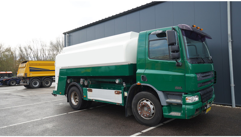 DAF 75.250 FUEL TANK TRUCK 11.300LTR 783.400KM - شاحنة صهريج: صور 4 DAF 75.250 FUEL TANK TRUCK 11.300LTR 783.400KM - شاحنة صهريج: صور 4