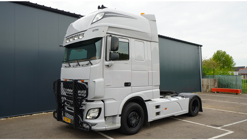 DAF XF530 FT SSC EURO 6 574.000KM INTARDER - شاحنة جرار: صور 3 DAF XF530 FT SSC EURO 6 574.000KM INTARDER - شاحنة جرار: صور 3