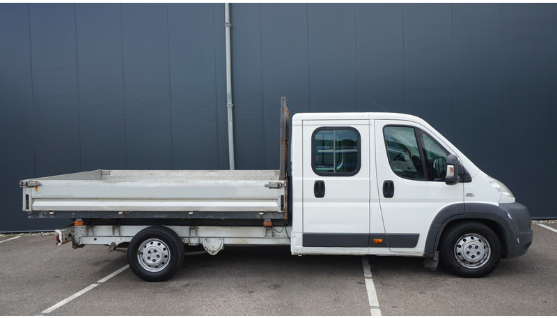 Fiat Ducato MAXI 180 MULTI JET OPEN BOX - الشاحنات الصغيرة المسطحة, الشاحنات الصغيرة كابينة مزدوجة: صور 2 Fiat Ducato MAXI 180 MULTI JET OPEN BOX - الشاحنات الصغيرة المسطحة, الشاحنات الصغيرة كابينة مزدوجة: صور 2