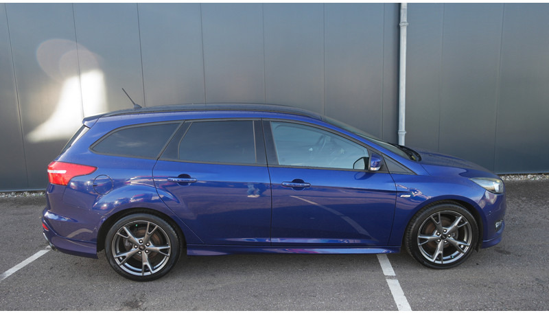 Ford Focus WAGON 1.5TDCI ST-Line - صغيرة, ميكروباص: صور 2 Ford Focus WAGON 1.5TDCI ST-Line - صغيرة, ميكروباص: صور 2