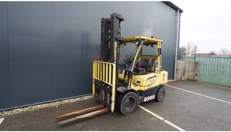 Hyster H3.5FT LPG FORKLIFT TRIPLEX - آلات البناء: صور 4 Hyster H3.5FT LPG FORKLIFT TRIPLEX - آلات البناء: صور 4