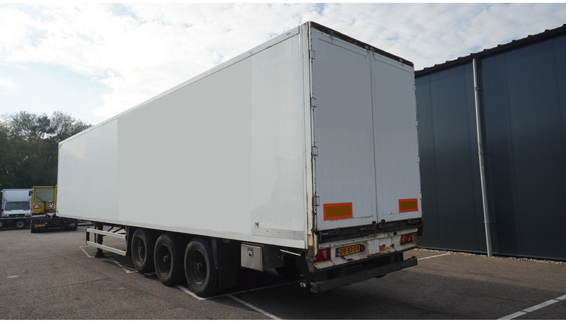 Jumbo 3 AXLE CLOSED BOX - بصندوق مغلق نصف مقطورة: صور 5 Jumbo 3 AXLE CLOSED BOX - بصندوق مغلق نصف مقطورة: صور 5