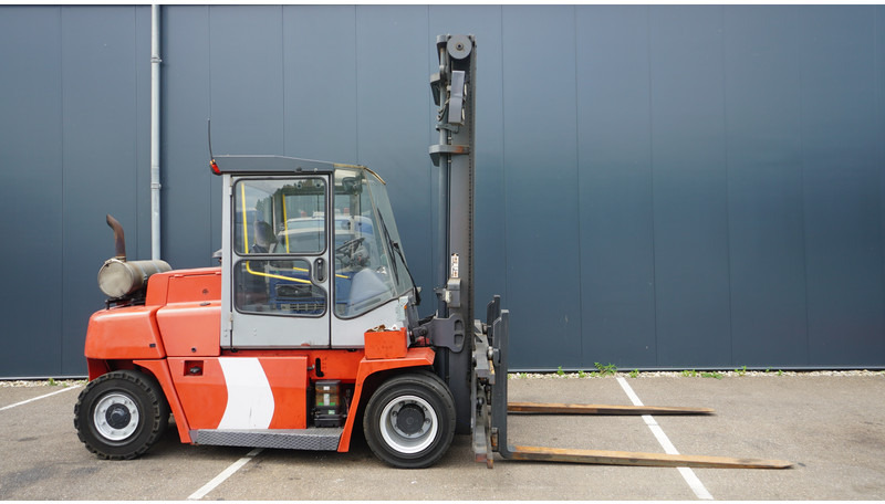 Kalmar DCE 70-6 HE 7 TONS FORKLIFT - آلات البناء: صور 4 Kalmar DCE 70-6 HE 7 TONS FORKLIFT - آلات البناء: صور 4