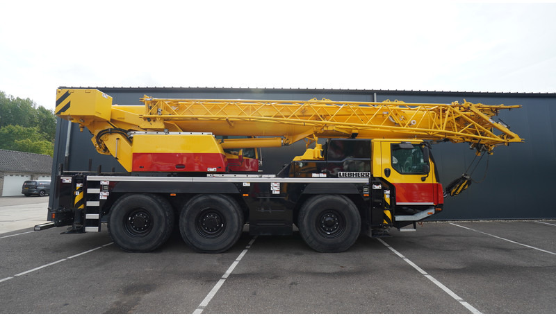 Liebherr LTM 1050-3.1 6X4X6 WITH JIB VARIOBASE - شاحنة كرين: صور 2 Liebherr LTM 1050-3.1 6X4X6 WITH JIB VARIOBASE - شاحنة كرين: صور 2
