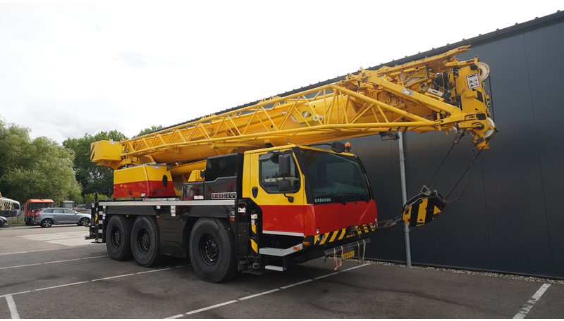 Liebherr LTM 1050-3.1 6X4X6 WITH JIB VARIOBASE - شاحنة كرين: صور 3 Liebherr LTM 1050-3.1 6X4X6 WITH JIB VARIOBASE - شاحنة كرين: صور 3