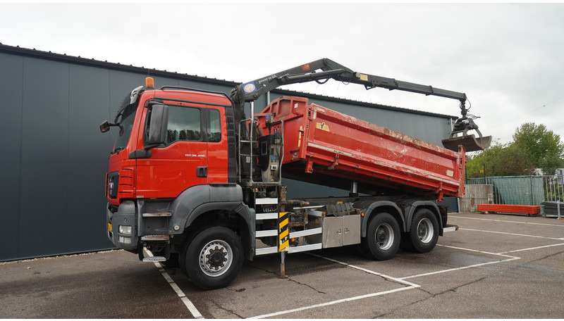 MAN TGS 28.400 6X6 2 SIDE TIPPER WITH HMF 1643 CRANE 376.400KM - شاحنة كرين: صور 3 MAN TGS 28.400 6X6 2 SIDE TIPPER WITH HMF 1643 CRANE 376.400KM - شاحنة كرين: صور 3