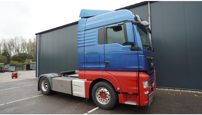 MAN TGX 18.420 ADR 664.400KM - شاحنة جرار: صور 4 MAN TGX 18.420 ADR 664.400KM - شاحنة جرار: صور 4