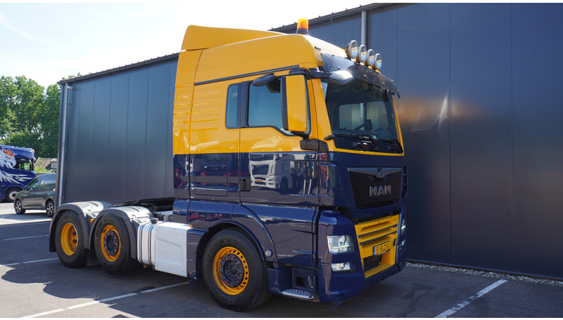 MAN TGX 26.500 6X2 EURO 6 - شاحنة جرار: صور 4 MAN TGX 26.500 6X2 EURO 6 - شاحنة جرار: صور 4
