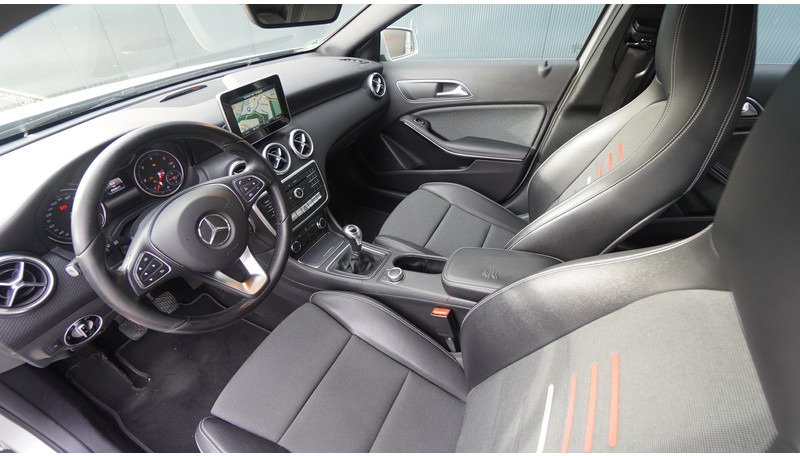 Mercedes-Benz A180d EURO6 - صغيرة, ميكروباص: صور 4 Mercedes-Benz A180d EURO6 - صغيرة, ميكروباص: صور 4