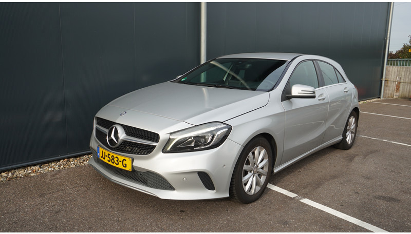 Mercedes-Benz A180d EURO6 - صغيرة, ميكروباص: صور 2 Mercedes-Benz A180d EURO6 - صغيرة, ميكروباص: صور 2