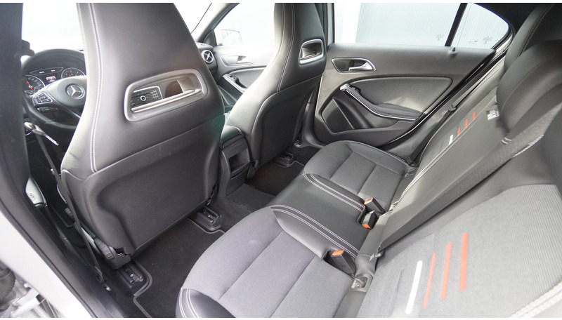 Mercedes-Benz A180d EURO6 - صغيرة, ميكروباص: صور 5 Mercedes-Benz A180d EURO6 - صغيرة, ميكروباص: صور 5