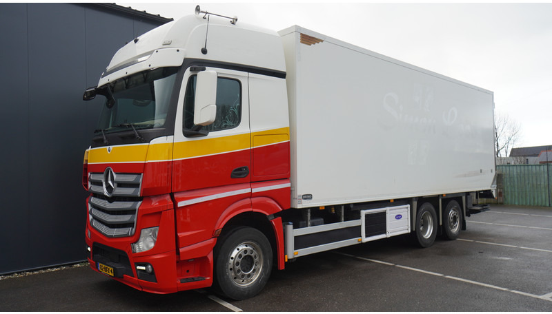 Mercedes-Benz ACTROS 2745 6X2 FRIGO 860.000KM - مبردة شاحنة: صور 3 Mercedes-Benz ACTROS 2745 6X2 FRIGO 860.000KM - مبردة شاحنة: صور 3