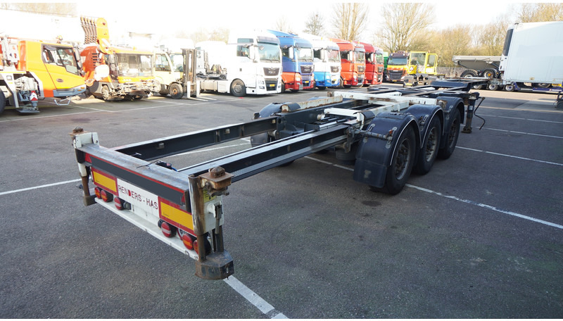 Renders 3 AXLE EXTENDABLE CONTAINER TRANSPORT TRAILER - شاحنات الحاويات/ جسم علوي قابل للتغيير نصف مقطورة: صور 5 Renders 3 AXLE EXTENDABLE CONTAINER TRANSPORT TRAILER - شاحنات الحاويات/ جسم علوي قابل للتغيير نصف مقطورة: صور 5