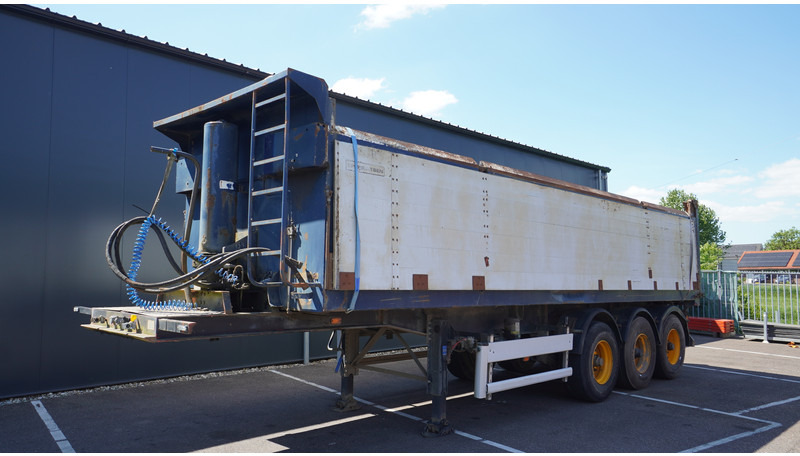 Renders 3 AXLE TIPPER TRAILER - قلابة نصف مقطورة: صور 2 Renders 3 AXLE TIPPER TRAILER - قلابة نصف مقطورة: صور 2