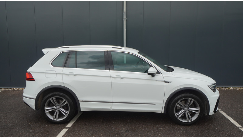 Volkswagen Tiguan 2.0 TDI R LINE 4MOTION - صغيرة, ميكروباص: صور 2 Volkswagen Tiguan 2.0 TDI R LINE 4MOTION - صغيرة, ميكروباص: صور 2