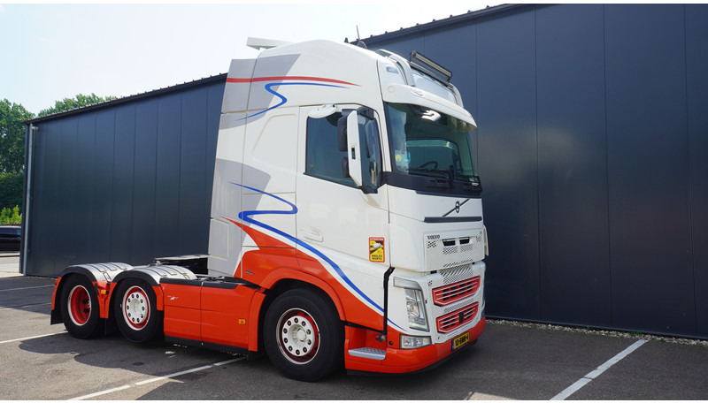 Volvo FH 460 6X2 EURO 6 GLOBETROTTER - شاحنة جرار: صور 4 Volvo FH 460 6X2 EURO 6 GLOBETROTTER - شاحنة جرار: صور 4