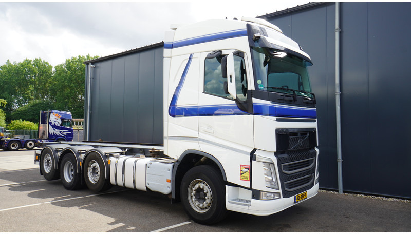 Volvo FH 460 8X2 20 FT CONTAINER TRANSPORT TRUCK - شاحنات الحاويات/ جسم علوي قابل للتغيير شاحنة: صور 4 Volvo FH 460 8X2 20 FT CONTAINER TRANSPORT TRUCK - شاحنات الحاويات/ جسم علوي قابل للتغيير شاحنة: صور 4