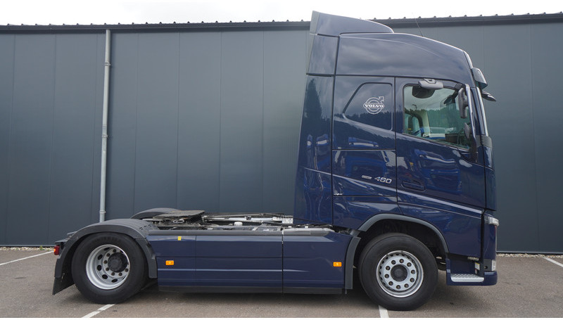 Volvo FH 460 EURO 6 GLOBETROTTER 647.000KM - شاحنة جرار: صور 2 Volvo FH 460 EURO 6 GLOBETROTTER 647.000KM - شاحنة جرار: صور 2