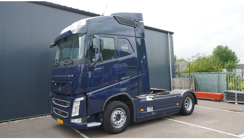 Volvo FH 460 EURO 6 GLOBETROTTER 647.000KM - شاحنة جرار: صور 3 Volvo FH 460 EURO 6 GLOBETROTTER 647.000KM - شاحنة جرار: صور 3