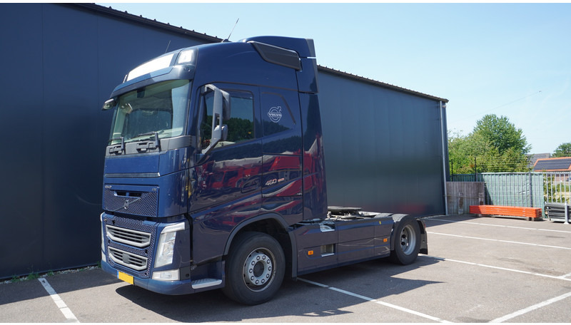 Volvo FH 460 EURO 6 GLOBETROTTER 742.000KM - شاحنة جرار: صور 3 Volvo FH 460 EURO 6 GLOBETROTTER 742.000KM - شاحنة جرار: صور 3