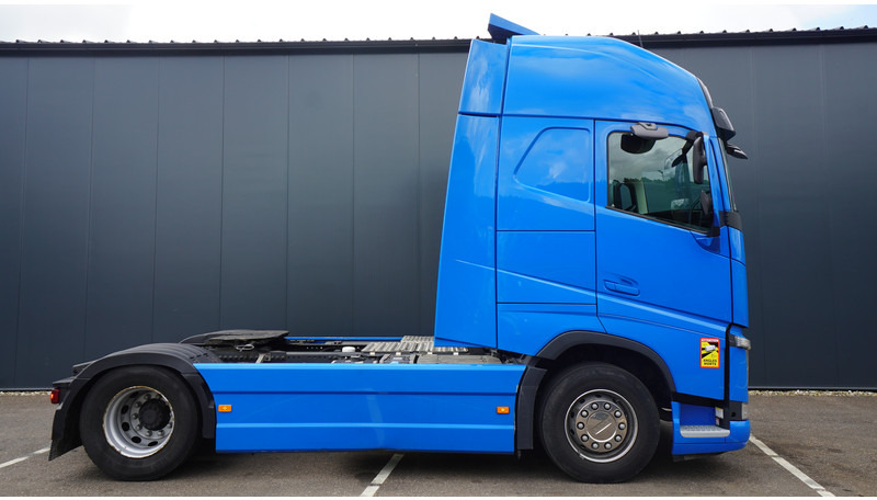 Volvo FH 460 LNG GLOBETROTTER TRUCK WITH 839.000KM - شاحنة جرار: صور 2 Volvo FH 460 LNG GLOBETROTTER TRUCK WITH 839.000KM - شاحنة جرار: صور 2