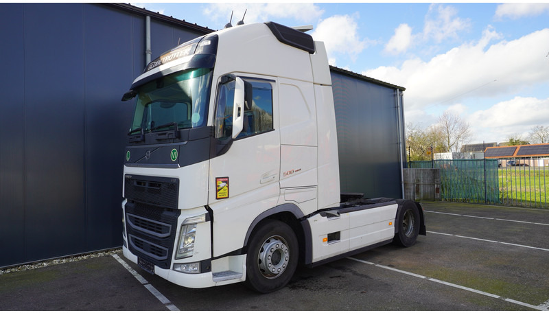 Volvo FH 500 GLOBETROTTER 847.000KM - شاحنة جرار: صور 3 Volvo FH 500 GLOBETROTTER 847.000KM - شاحنة جرار: صور 3