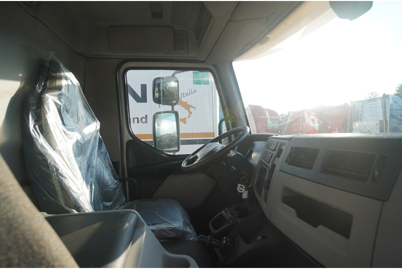 Volvo FL 280 CLOSED BOX BROKEN ENGINE NOT DRIVABLE - بصندوق مغلق شاحنة: صور 5 Volvo FL 280 CLOSED BOX BROKEN ENGINE NOT DRIVABLE - بصندوق مغلق شاحنة: صور 5