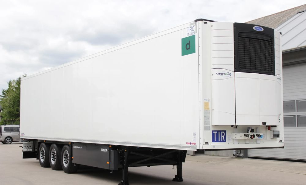 Schmitz Cargobull CARRIER VECTOR 1550 / MAŁO UŻYWANA **728 MTH / JAK NOWA / - مبردة نصف مقطورة: صور 2 Schmitz Cargobull CARRIER VECTOR 1550 / MAŁO UŻYWANA **728 MTH / JAK NOWA / - مبردة نصف مقطورة: صور 2