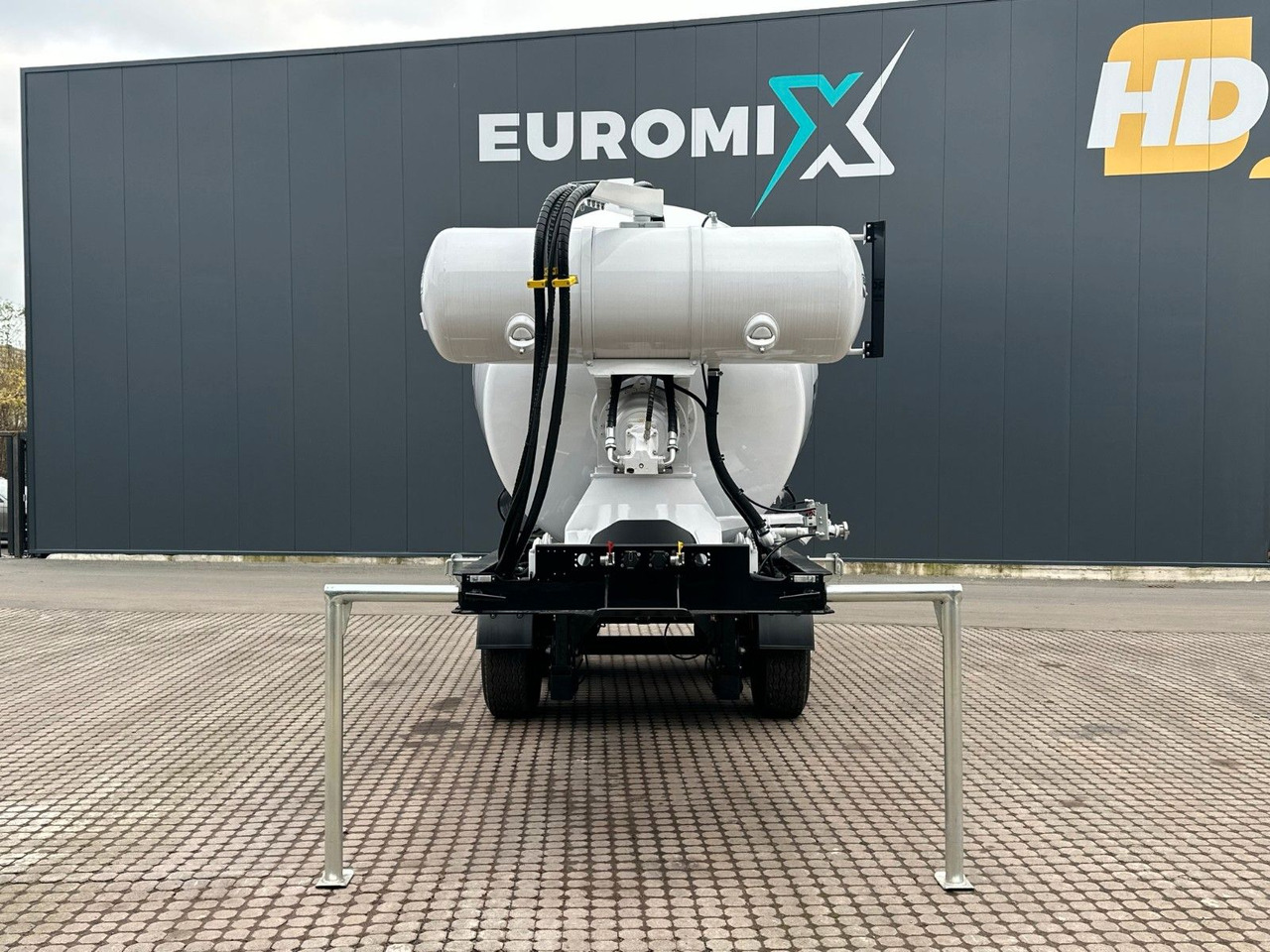 EUROMIX MTP - 10m³ Betonmischer-Auflieger - شاحنة خلاطة خرسانة: صور 3 EUROMIX MTP - 10m³ Betonmischer-Auflieger - شاحنة خلاطة خرسانة: صور 3