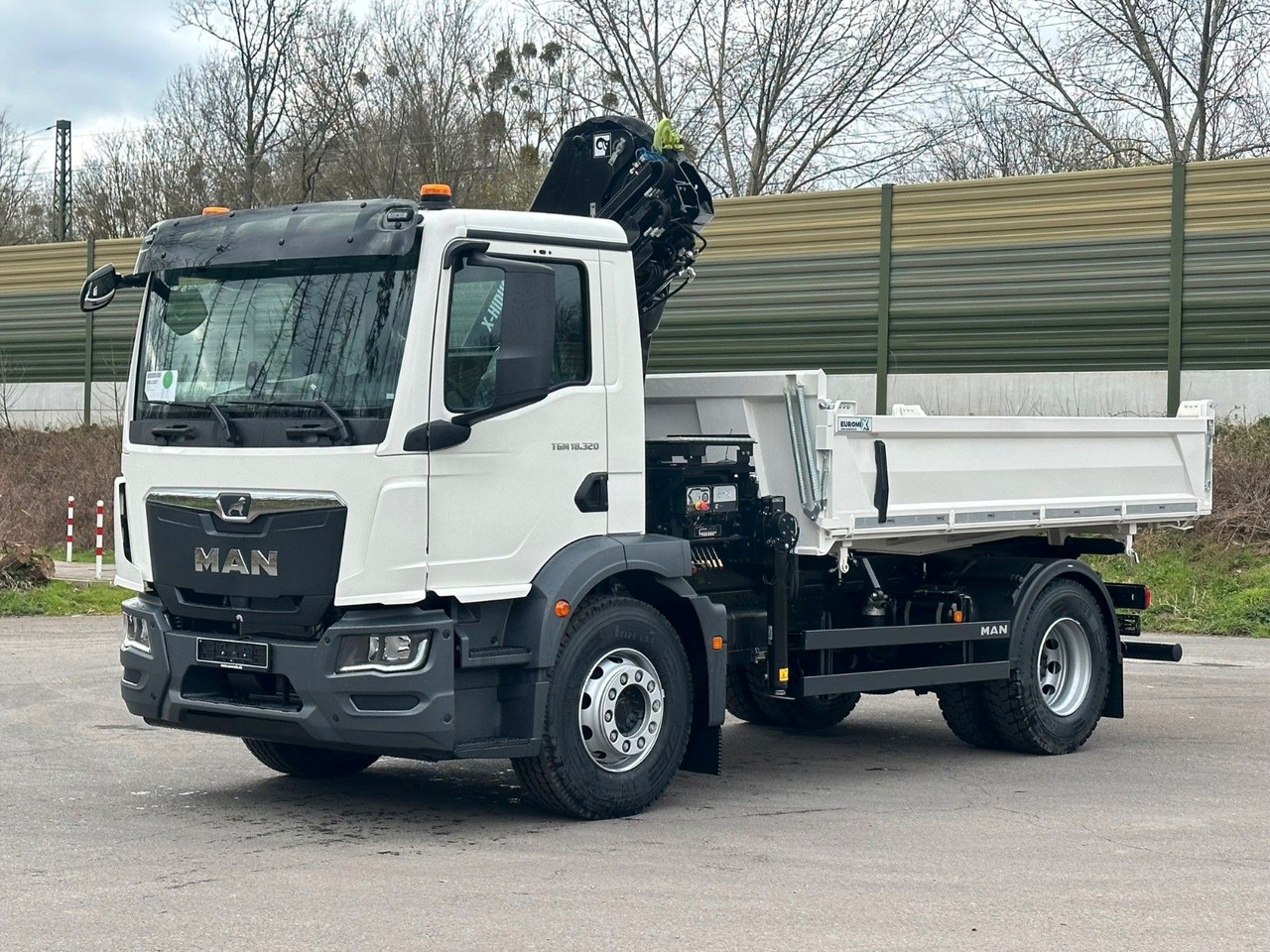 MAN TGM 18.320 4x2 Euro6e Hiab X-HiDuo 138DS-3 - قلابات, شاحنة كرين: صور 2 MAN TGM 18.320 4x2 Euro6e Hiab X-HiDuo 138DS-3 - قلابات, شاحنة كرين: صور 2