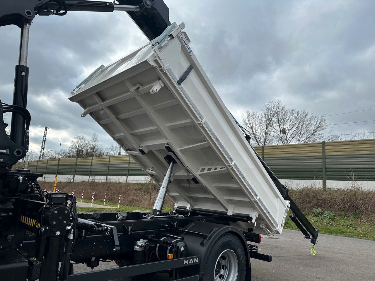 قلابات, شاحنة كرين MAN TGM 18.320 4x2 Euro6e  Hiab X-HiDuo 138DS-3: صور 19
