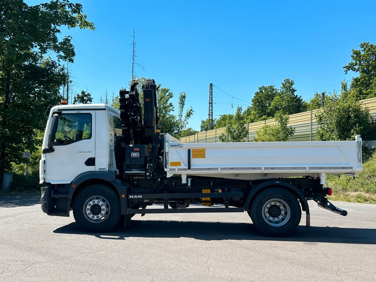 MAN TGM 18.320 4x2 Euro6e Hiab X-HiDuo 138DS-4 - قلابات, شاحنة كرين: صور 3 MAN TGM 18.320 4x2 Euro6e Hiab X-HiDuo 138DS-4 - قلابات, شاحنة كرين: صور 3