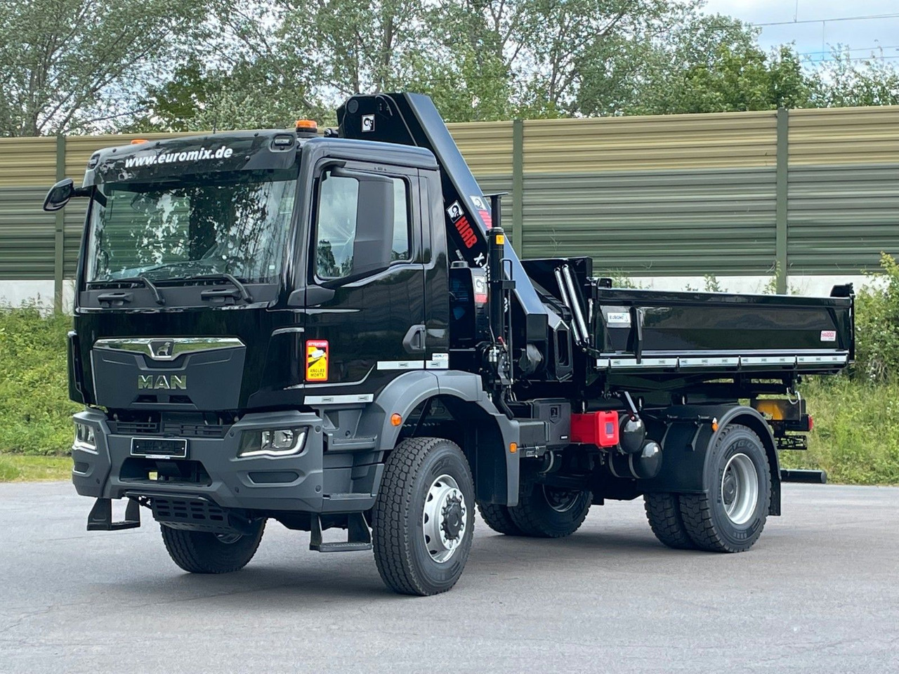 MAN TGM 18.320 4x4 Euro6e Hiab X Hiduo 228-4 - قلابات, شاحنة كرين: صور 2 MAN TGM 18.320 4x4 Euro6e Hiab X Hiduo 228-4 - قلابات, شاحنة كرين: صور 2