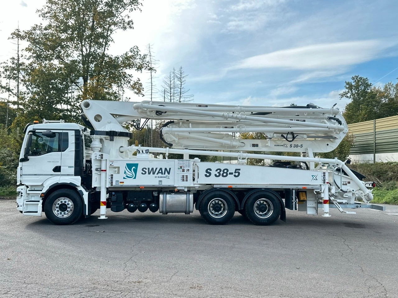 MAN TGS 26.510 6x4 SWAN TSP 38-5 160RZ ( 38m ) - شاحنة خلاطة خرسانة: صور 3 MAN TGS 26.510 6x4 SWAN TSP 38-5 160RZ ( 38m ) - شاحنة خلاطة خرسانة: صور 3