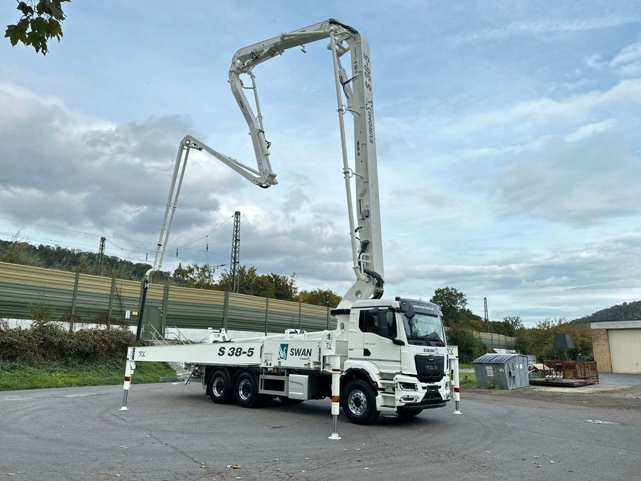 MAN TGS 26.510 6x4 SWAN TSP 38-5 160RZ ( 38m ) - مضخة خرسانة: صور 1 MAN TGS 26.510 6x4 SWAN TSP 38-5 160RZ ( 38m ) - مضخة خرسانة: صور 1