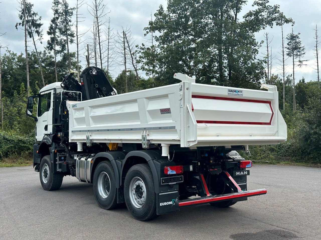 MAN TGS 28.440 6x4-4/3-Seiten- Kipper / Hiab 138-3 - قلابات, شاحنة كرين: صور 5 MAN TGS 28.440 6x4-4/3-Seiten- Kipper / Hiab 138-3 - قلابات, شاحنة كرين: صور 5