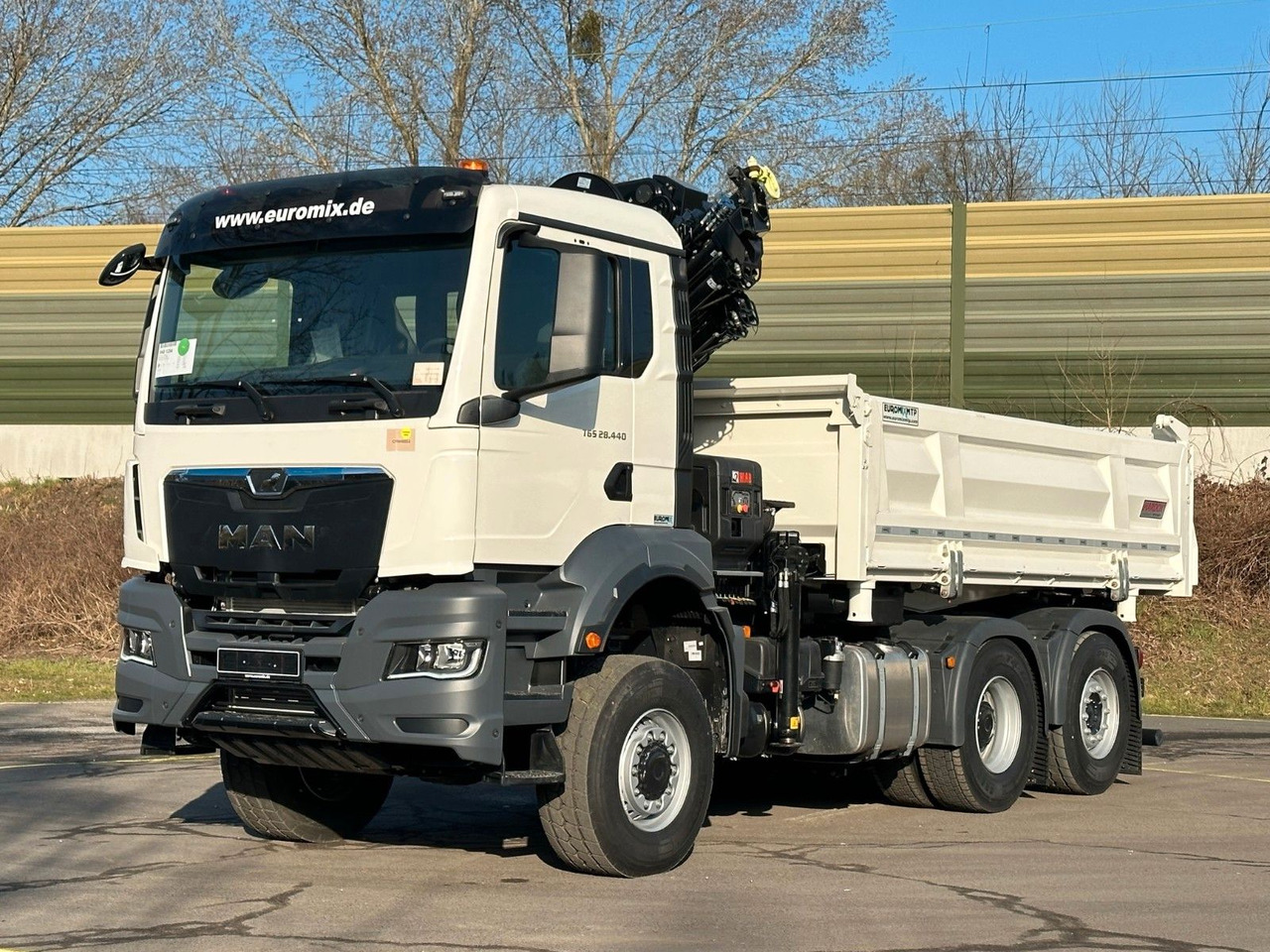 MAN TGS 28.440 6x4-4/3-Seiten- Kipper / Hiab 228-6 - قلابات, شاحنة كرين: صور 4 MAN TGS 28.440 6x4-4/3-Seiten- Kipper / Hiab 228-6 - قلابات, شاحنة كرين: صور 4
